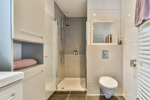 Medium property photo - Leuvenstraat 19, 2313 XX Leiden